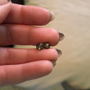 Elegant silver Stud Earrings